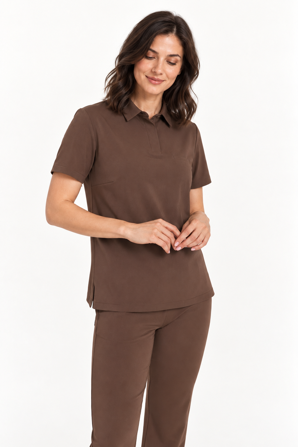 女款 Polo 领医护上衣 Tara，浓缩咖啡色，正面